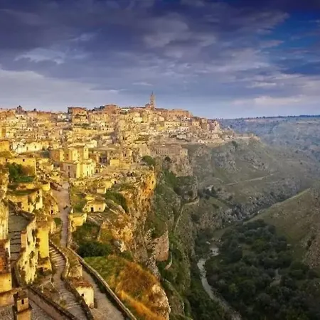 A Relaxing Vacation In A Few Miles From Matera